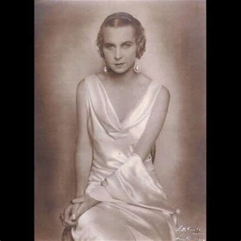 Découvrez les tarifs et les horaires des lignes principales de belgique à italie. Prochaine exposition "La princesse Marie José, entre ...