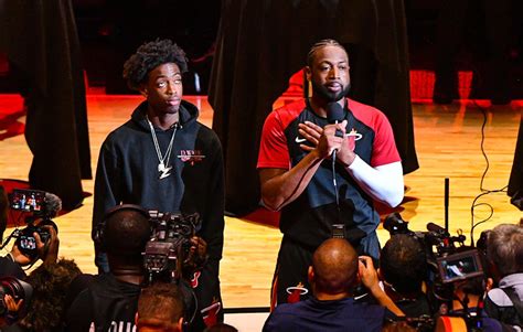 Dwyane Wade Teaches His Son Zaire A Lesson In Heated On Battle
