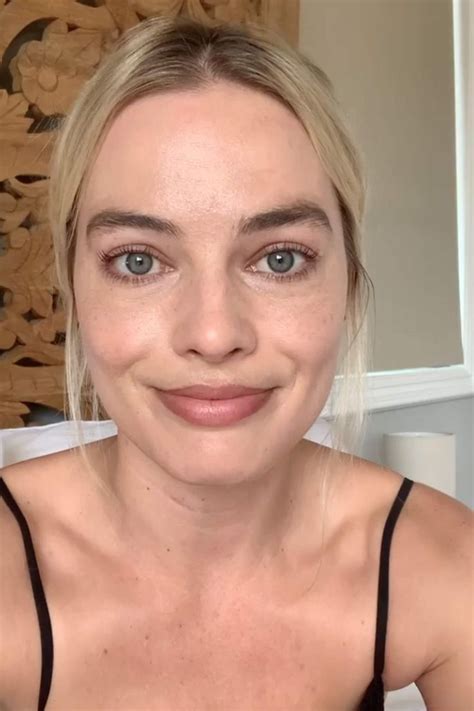 How To Do Margot Robbies Skincare Routine Margot Robbie Hair Margot Robbie Hot Actress