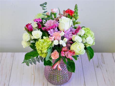 Polites Florist Upper Darby PA 19082 Delivering Fresh Flowers And