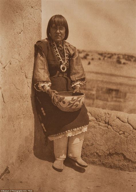 haunting photos of the lost tribes of america by edward curtis north american indians native