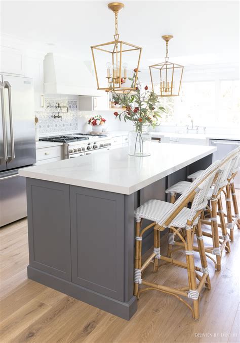 How To Hang Pendant Lights Over A Kitchen Island Things In The Kitchen