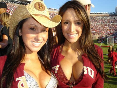 20 Sexy College Girls That Worth Paying Attention