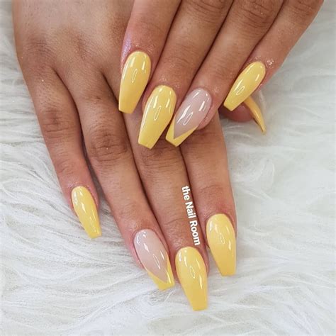 The Lovely Mscaxo Slayiiin With These Nails Please Dm For Any