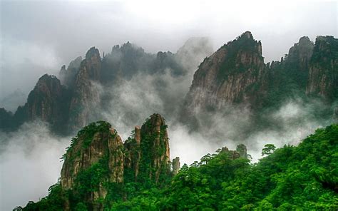 Mountain Range In China