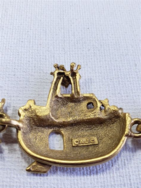 Vintage Signed Ajc Noahs Ark Bracelet Brushed Gold Linked Animals