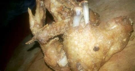 Ini adalah bukti perkembangan dan inovasi dari kopi curhat. Resep Ayam goreng bumbu kuning oleh Aminse - Cookpad