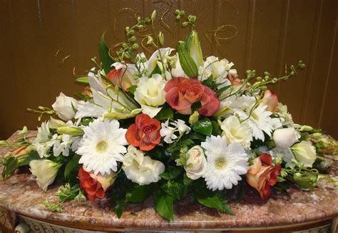 Completing 50 years of marriage. Bernardo's Flowers: 50th Anniversary Wedding Flowers ...