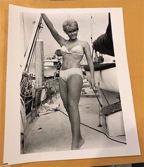 PAT PRIEST ACTRESS VINTAGE 8 X 10 PHOTOGRAPH FROM IRVING KLAWS ARCHIVES