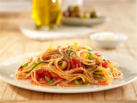 Barilla Whole Grain Spaghetti With Zucchini And Yellow