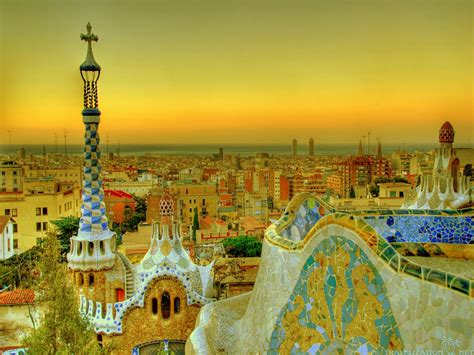 I love this part of the city (ciutat vella, the old city). Barcelona HD Wallpapers