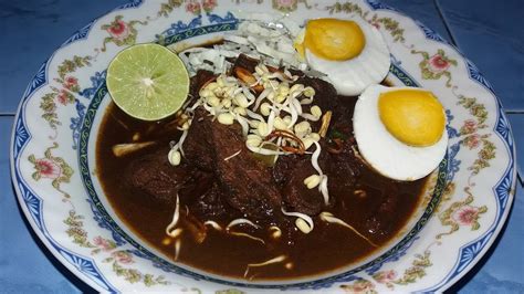 Ditambah tempe goreng dan dlengkapi dengan taoge dan sambel hmm. Cara Membuat Rawon Enak - Masak Memasak