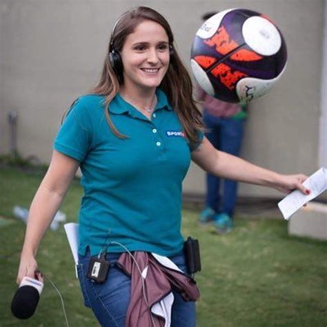 Dilecehkan Suporter Piala Dunia Reaksi Reporter Wanita Ini Dipuji Netizen