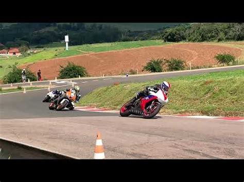 Te presentamos el calendario oficial de motogp 2021, todas las fechas, circuitos y países del mundial de motogp, moto2, moto3 y motoe. PARTICIPEI DE UMA CORRIDA PEGADA MOTO GP - YouTube