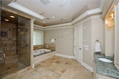 Bathroom Floor Molding: 12 Modern Decisions. - Interior Design Inspirations