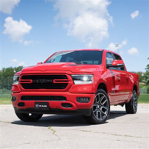A eficiência energética da nova ram 2500 laramie também foi aprimorada, com o emprego de aletas ativas logo atrás da grade dianteira. The 2020 Ram 1500 Sport | Ram Trucks Canada