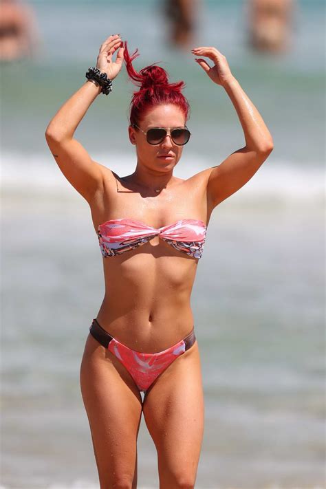 Sharna Burgess Shows Off Her Toned Body In A Pink Bikini During A Beach Day At Bondi Beach In