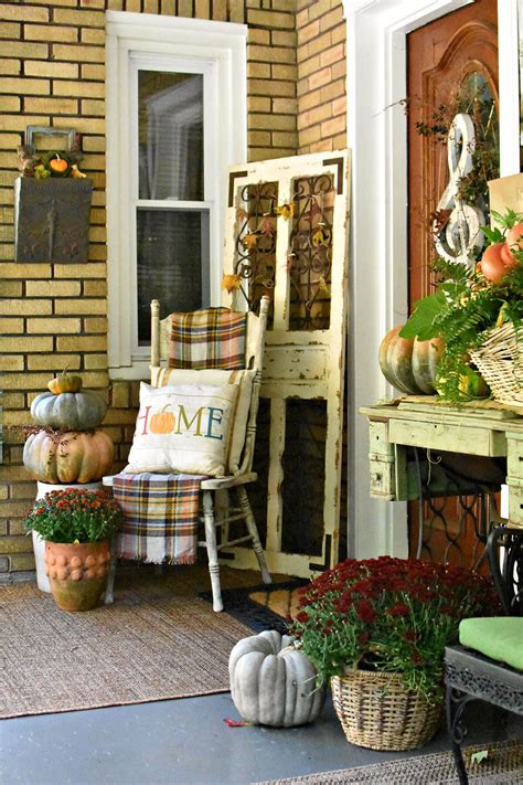 Whatever your reason for installing a porch, care needs to be taken when choosing suitable doors. 40+ Best Fall Porch Decorating Ideas and Designs for 2020