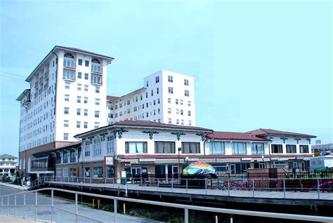 The Flanders Hotel 11th Stand The Boardwalk Ocean City Beach