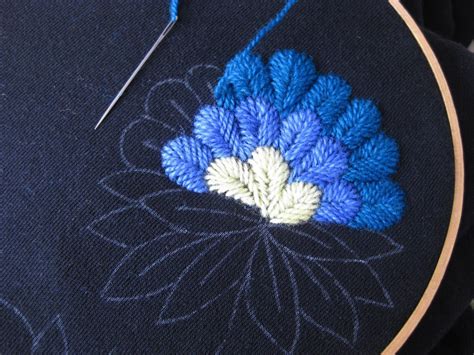 10 Outstanding Crewel Embroidery Seed Stitch Gradient Leaves Ideas