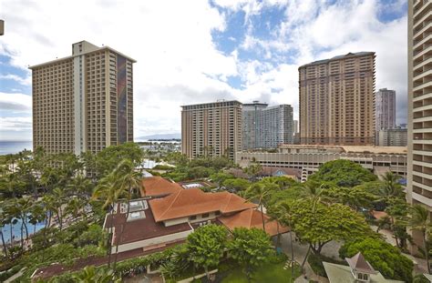 Hilton Hawaiian Village Waikiki Beach Resort Classic Vacations
