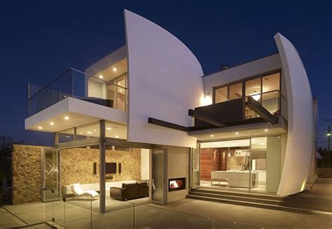 Luxurious Home Design With Futuristic Architecture In Australia With