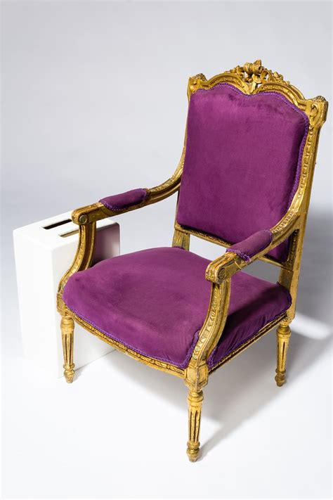 ch rogers purple throne prop rental acme brooklyn