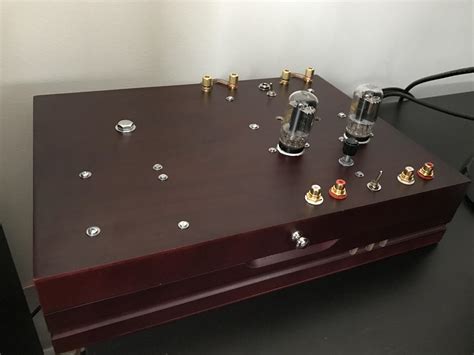 I Designed And Built This Vacuum Tube Stereo Amp Using The 6em7 Tube In