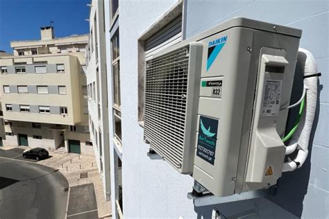 Instala O Ar Condicionado Daikin Apartamento Alg S Airtouch