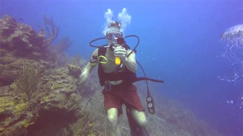 1st Dive Belize Youtube