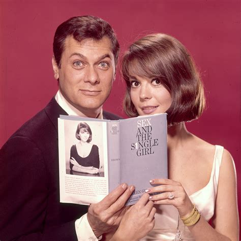 Tcmremembering Tony Curtis On His Birthday Here With Natalie Wood In Sex And The Single Girl Andlsq