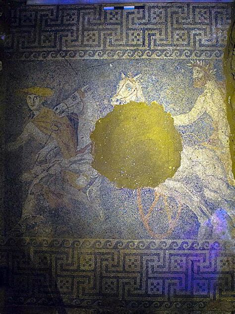 Giant Mosaic Floor Uncovered In Mysterious Alexander The Great Era Tomb
