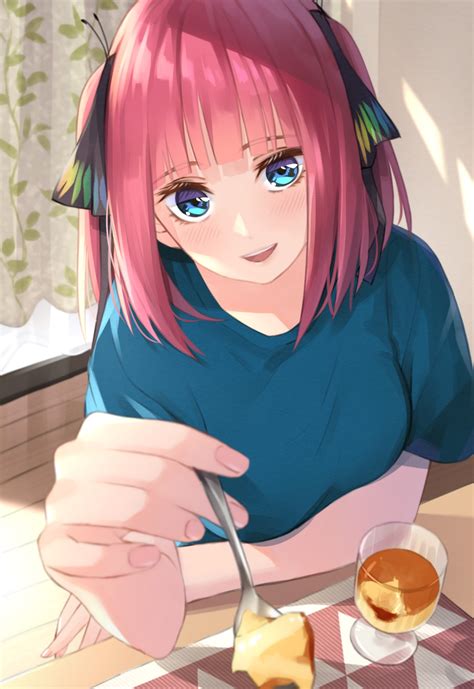 Short Hair Pink Hair Blue Eyes Smiling 5 Toubun No Hanayome Anime