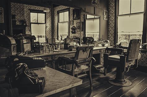 15 Penting Vintage Barbershop