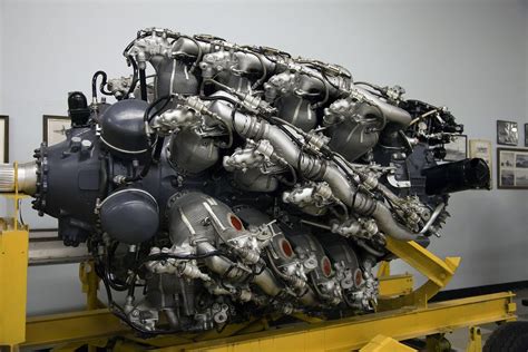 Pratt And Whitney 28 Cylinder Aircraft Engine Transportation In