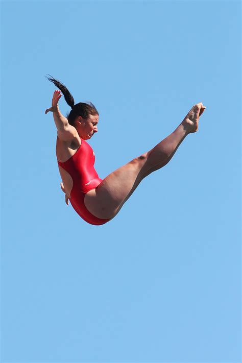 sexy female divers women high diving