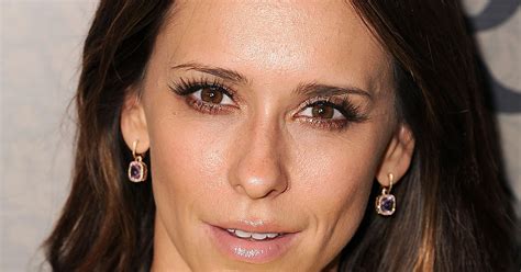 Jennifer Love Hewitt's Bob Haircut and Color: See Photos | POPSUGAR Beauty
