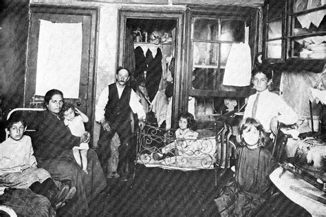 20 Amazing Photographs That Show Italian Immigrants Living Conditions