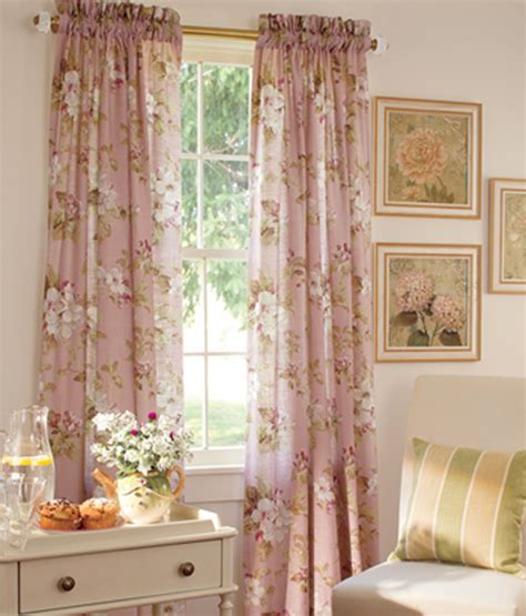 Quality materials, wide choice, professional advice, unique design, fresh ideas. Pink Bedroom Curtain Designs : The Creative Room Design ...