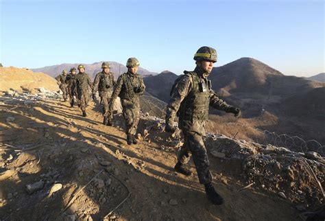 North And South Korea Soldiers Cross The Dmz For The 1st Time In Peace