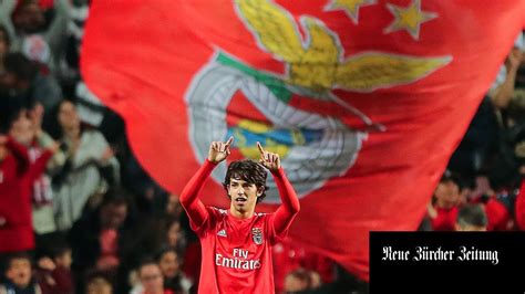 Benfica have confirmed that a €126 million (£113m/$143m) bid has been made for star forward joao felix by atletico madrid. Benfica: Joao Felix auf den Spuren von Cristiano Ronaldo