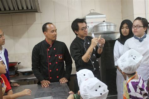 Mereka mampu meniru sesuatu hanya dengan melihatnya. Masak Simple Untuk Anak : Halo hay teman di vidio x ini nonny mau berbagi resep masakan simple ...