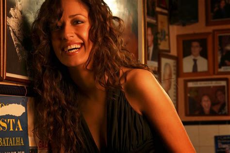 Ana moura, née en 1979 à santarém au portugal, est une fadiste portugaise. Perfil e fotos de Ana Moura - Boas - Famosas Portuguesas ...