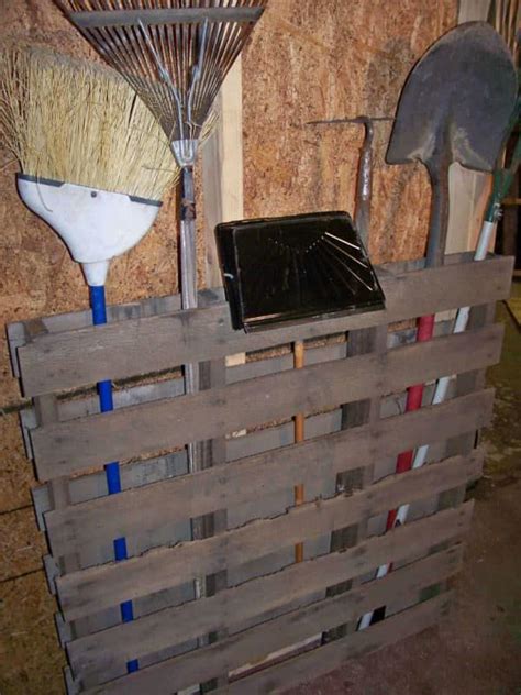 Check spelling or type a new query. Pallet Garden Tools Holder • 1001 Pallets
