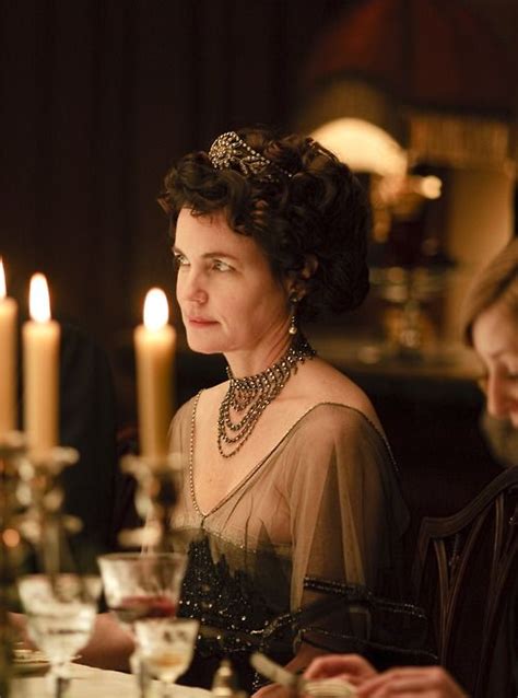 elizabeth mcgovern as cora crawley countess of grantham in downton abbey tv series 2010