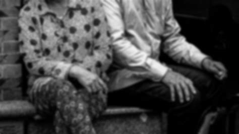 "I don't want to be a burden to my children"... Husband with terminal