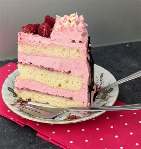 Raspberry Torte Veronikas Bakery