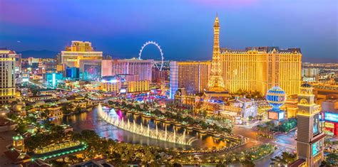 Las vegas and online casinos. Oldest Casinos in Las Vegas - Interesting Facts About the ...