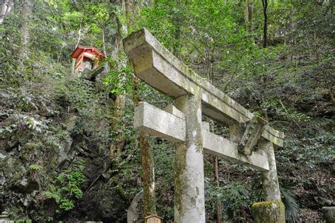 飛騨一宮水無神社（ひだいちのみや みなしじんじゃ）は、岐阜県高山市にある神社。 禅通寺の御朱印です。 こちらは飛騨三十三観音霊場のものです。 総受付の中にある、御朱印のある箱などです。 京都・鞍馬寺は宇宙を感じることができる？ご利益や御朱印帳 ...