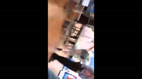 Shoplifter Escapes From Walmart Thru Ceiling Youtube
